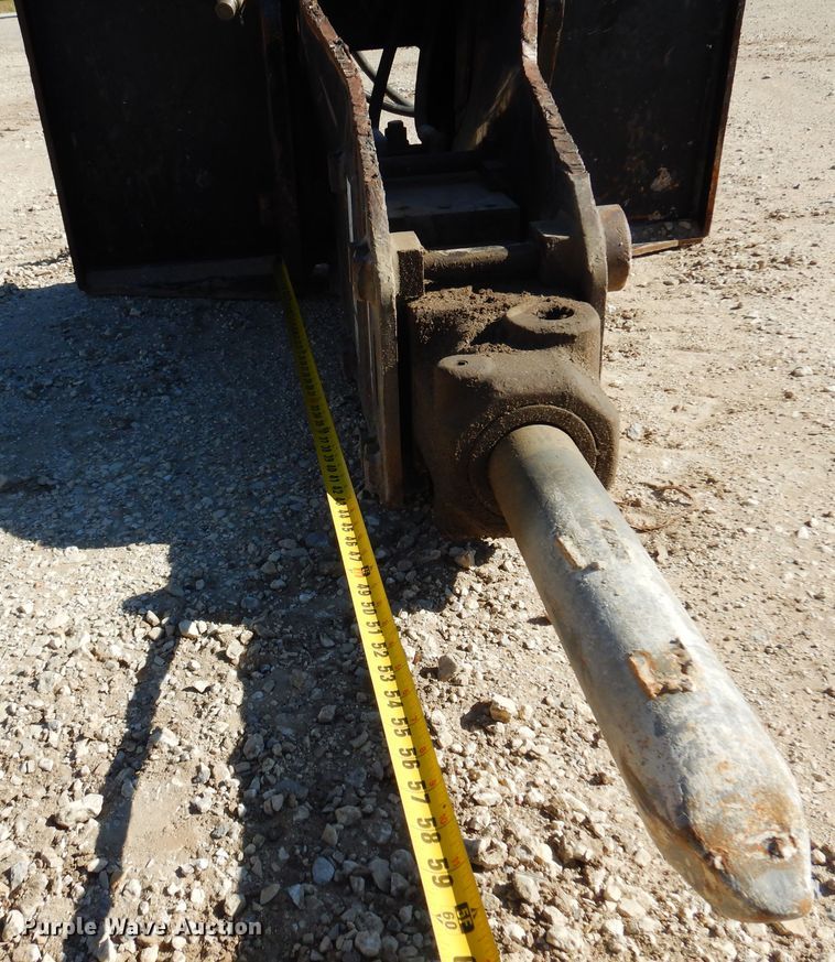 image for item JT9443 Skid steer breaker