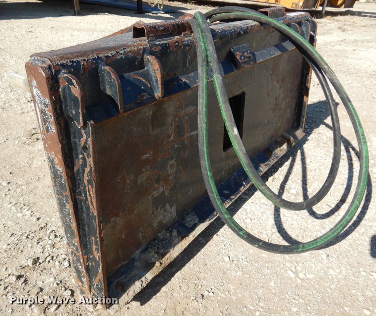 image for item JT9443 Skid steer breaker