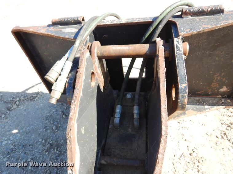 image for item JT9443 Skid steer breaker