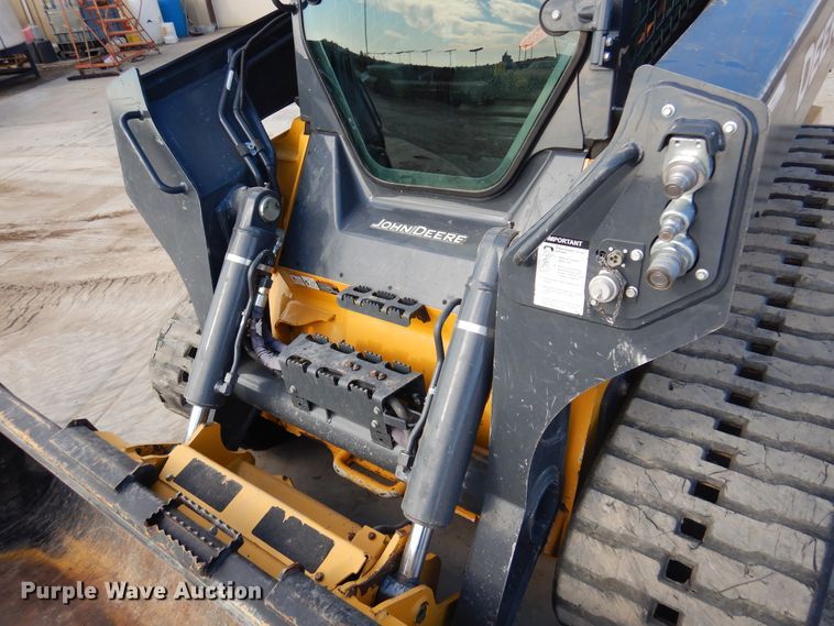 image for item JT9447 2020 John Deere 333G  tracked skid steer loader