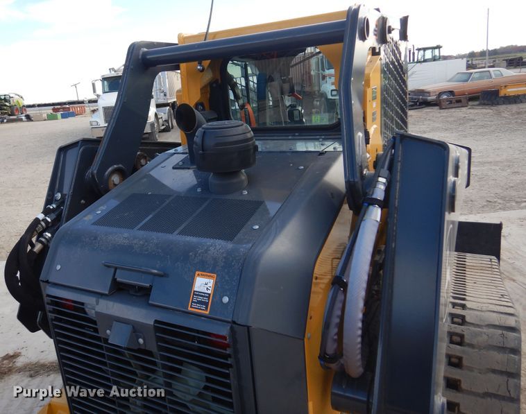 image for item JT9447 2020 John Deere 333G  tracked skid steer loader