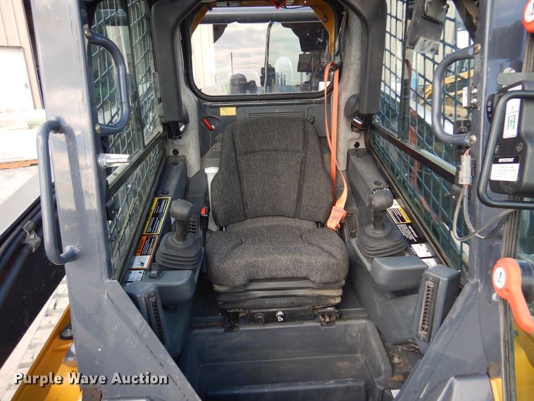 image for item JT9447 2020 John Deere 333G  tracked skid steer loader