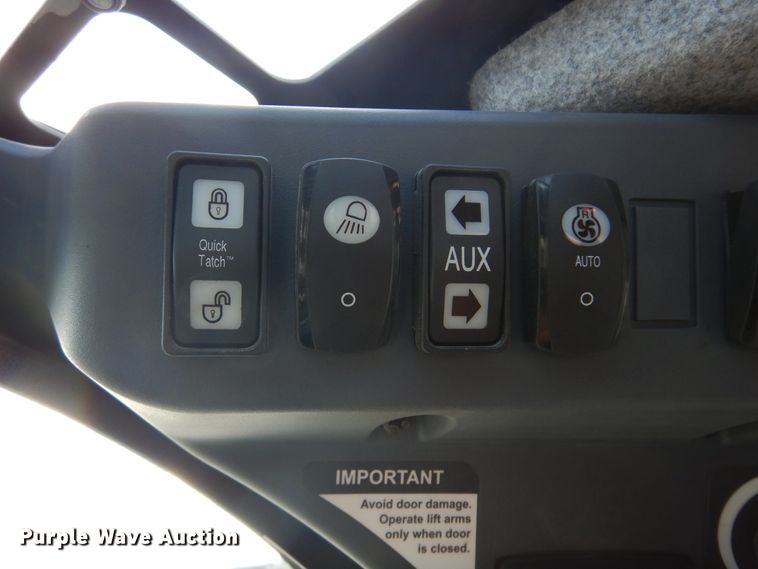 image for item JT9447 2020 John Deere 333G  tracked skid steer loader