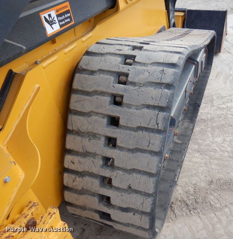 image for item JT9447 2020 John Deere 333G  tracked skid steer loader