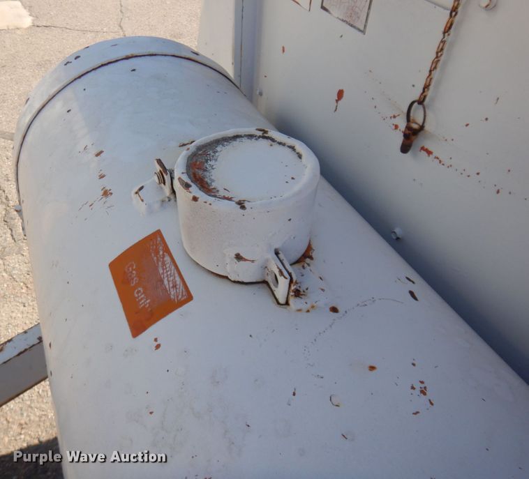 image for item JZ9831 1976 Gardner Denver  air compressor