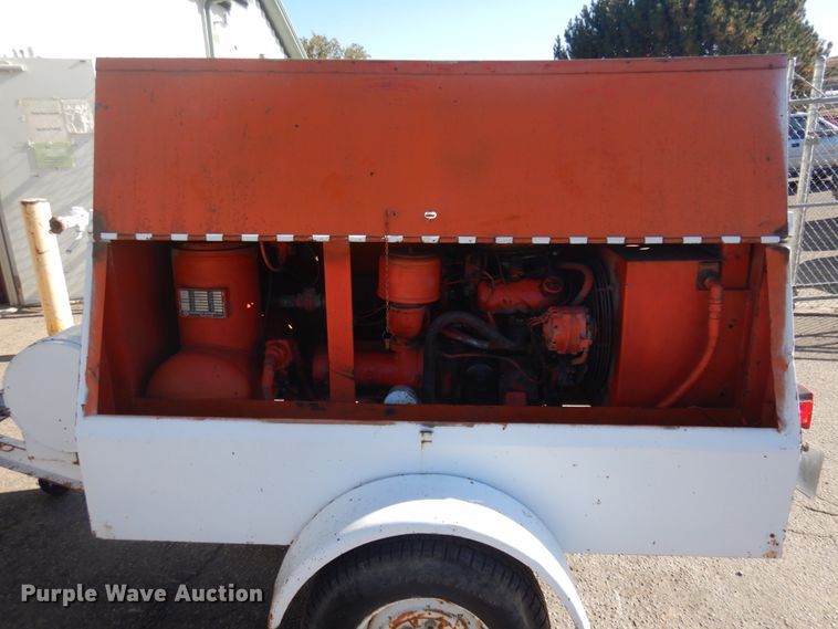 image for item JZ9831 1976 Gardner Denver  air compressor