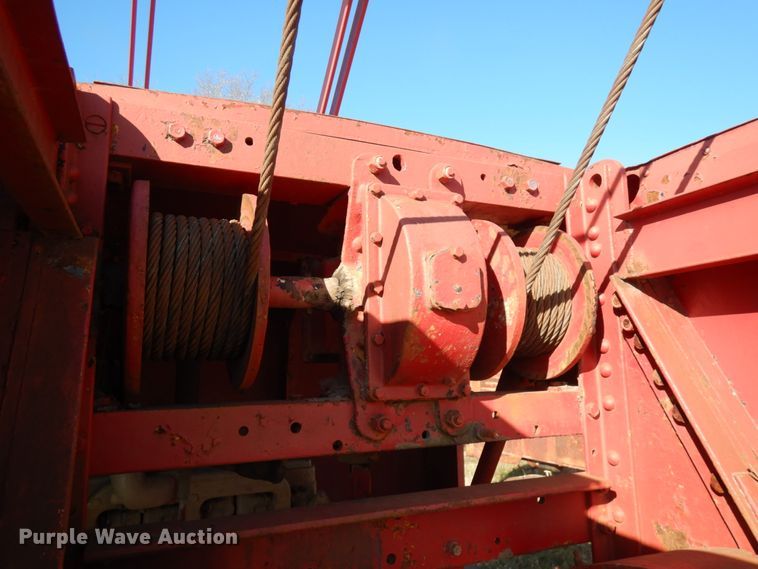 image for item KK9772 1956 Manitowoc 2000  crane