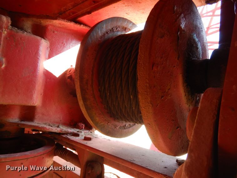 image for item KK9772 1956 Manitowoc 2000  crane