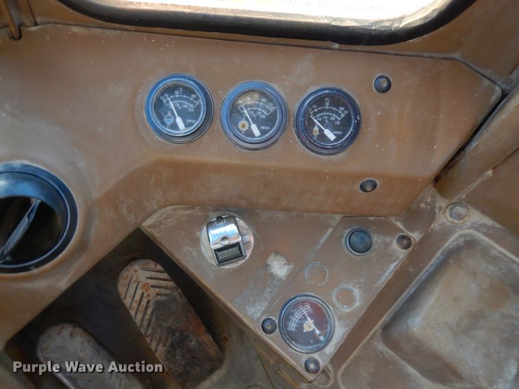 image for item KK9775 1985 Caterpillar 980C  wheel loader