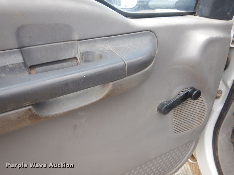 image for item KO9176 2000 Ford F450 Super Duty  utility / service truck