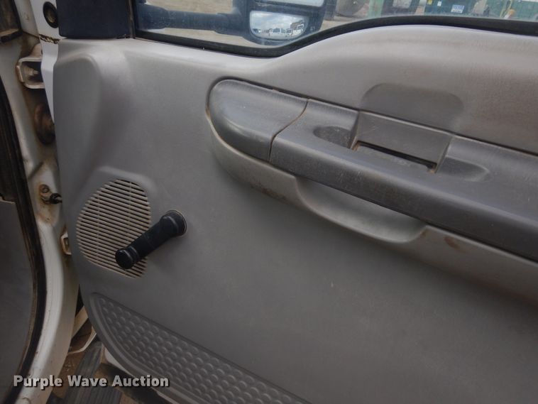 image for item KO9176 2000 Ford F450 Super Duty  utility / service truck