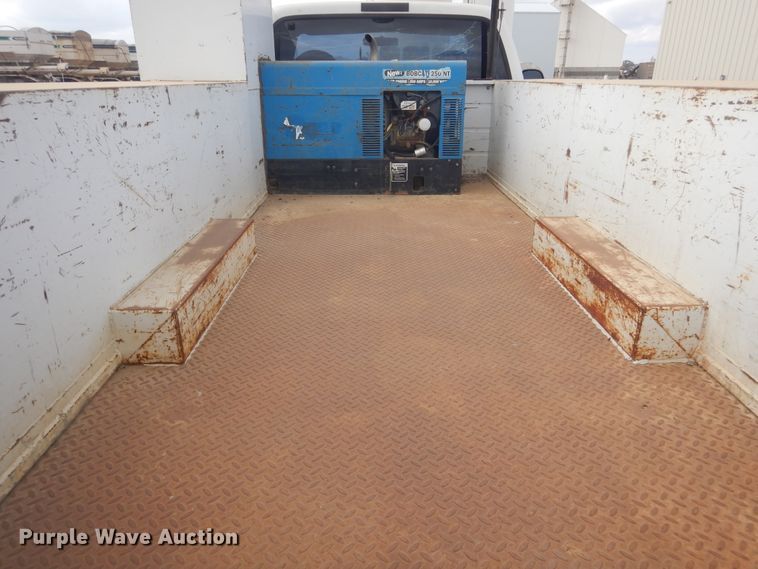 image for item KO9176 2000 Ford F450 Super Duty  utility / service truck