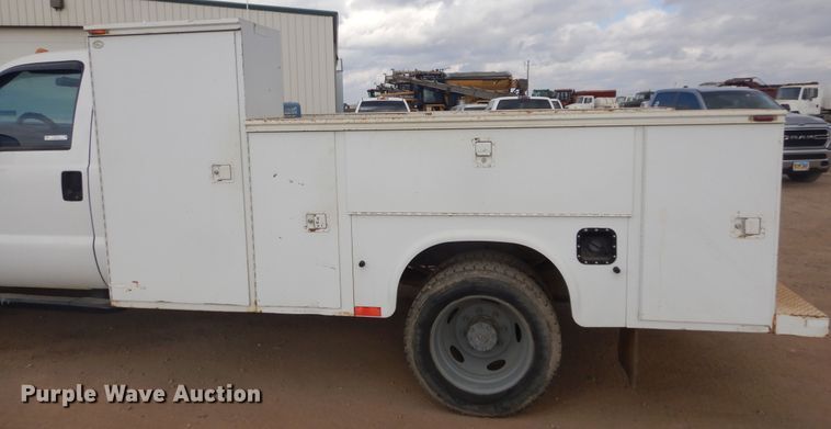 image for item KO9176 2000 Ford F450 Super Duty  utility / service truck