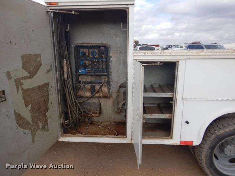 image for item KO9176 2000 Ford F450 Super Duty  utility / service truck