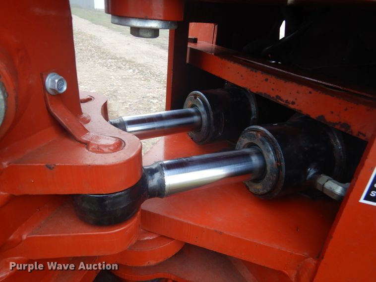 image for item KO9177 2004 Ditch Witch RT55  trencher