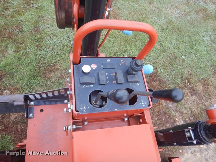 image for item KO9177 2004 Ditch Witch RT55  trencher
