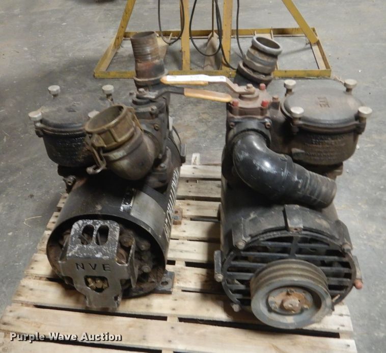 image for item KO9775 (2) Challenger 607 pumps