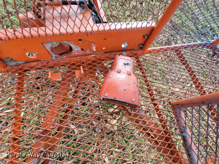 image for item KQ9100 1998 JLG 80HX  boom lift