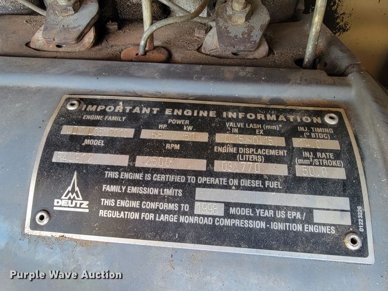 image for item KQ9100 1998 JLG 80HX  boom lift