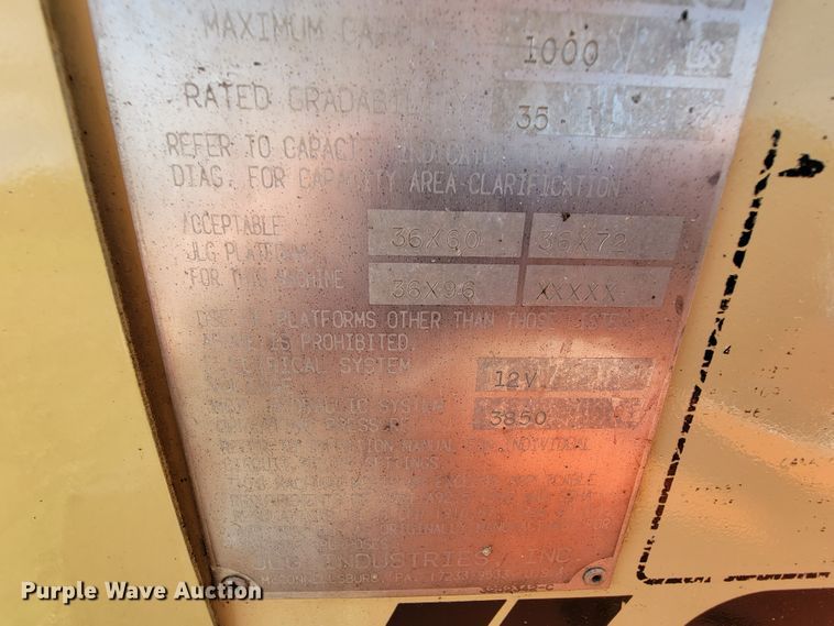 image for item KQ9100 1998 JLG 80HX  boom lift