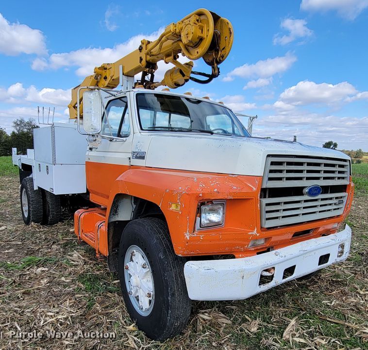 image for item KQ9101 1987 Ford 5700  digger derrick truck