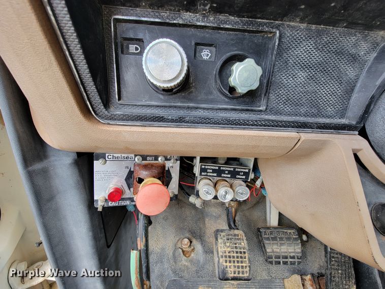 image for item KQ9101 1987 Ford 5700  digger derrick truck