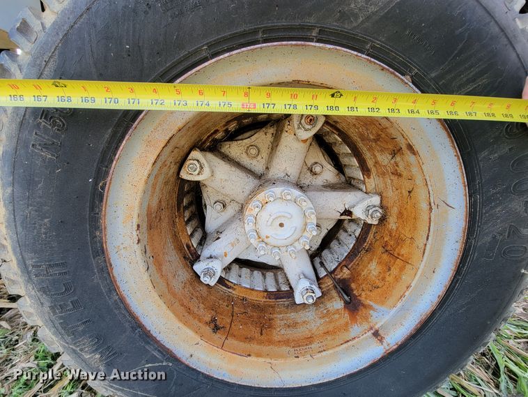 image for item KQ9101 1987 Ford 5700  digger derrick truck