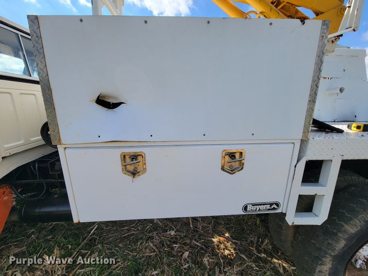 image for item KQ9101 1987 Ford 5700  digger derrick truck