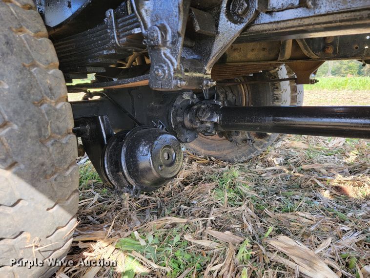 image for item KQ9101 1987 Ford 5700  digger derrick truck