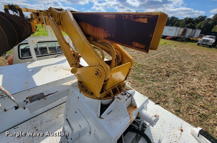 image for item KQ9101 1987 Ford 5700  digger derrick truck