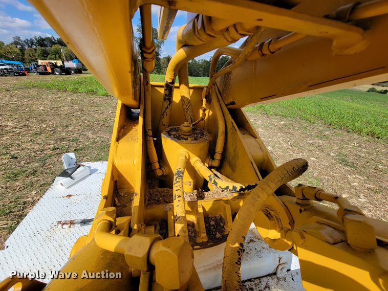 image for item KQ9101 1987 Ford 5700  digger derrick truck