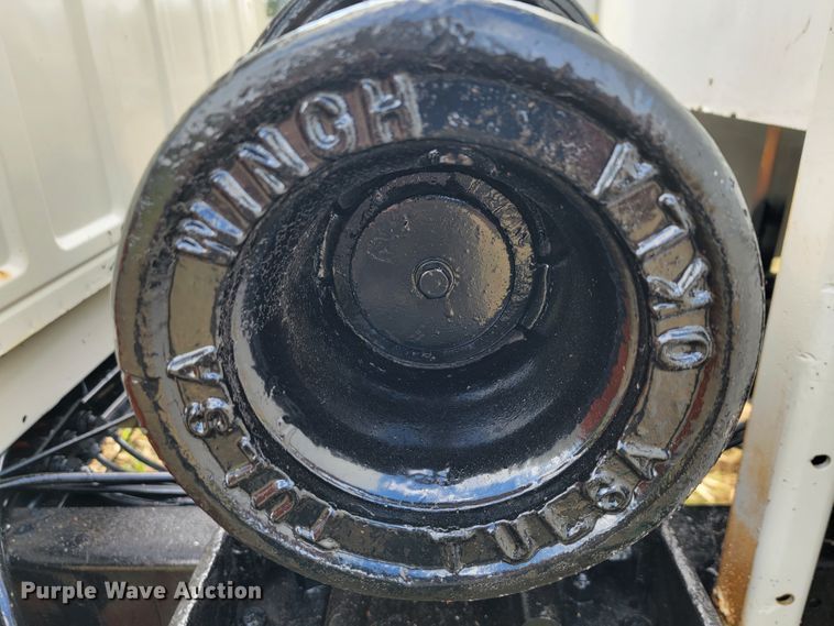 image for item KQ9101 1987 Ford 5700  digger derrick truck