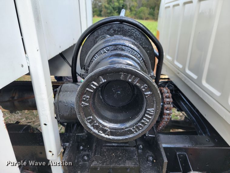 image for item KQ9101 1987 Ford 5700  digger derrick truck