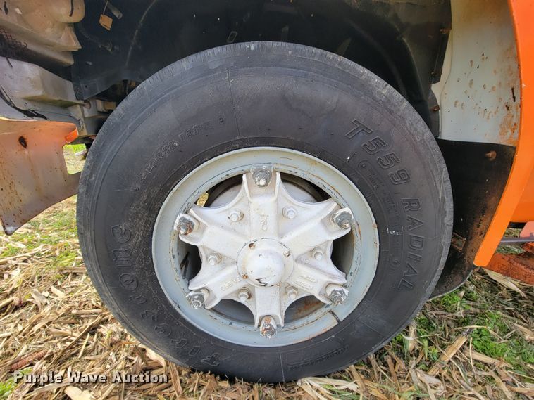 image for item KQ9101 1987 Ford 5700  digger derrick truck