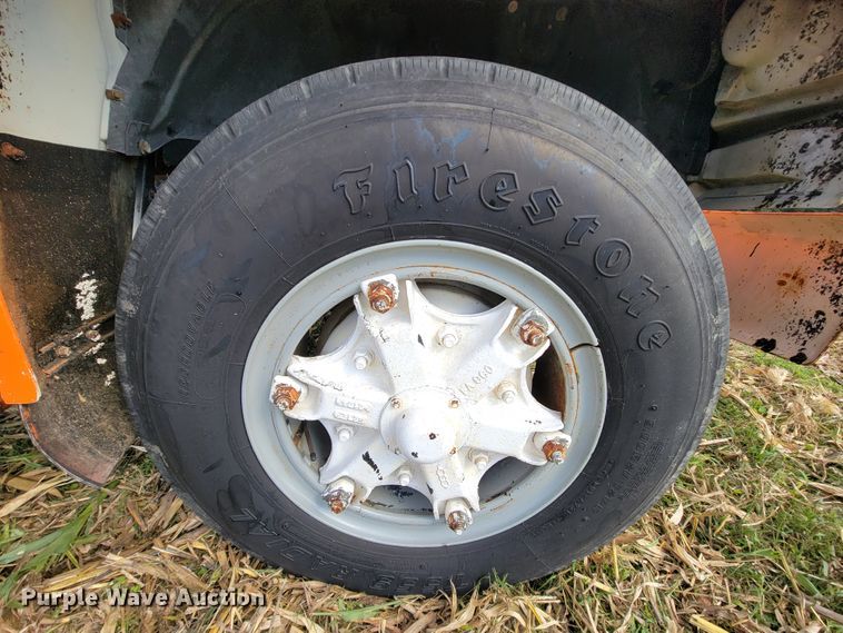 image for item KQ9101 1987 Ford 5700  digger derrick truck