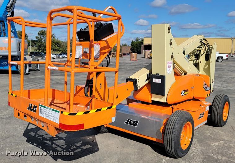 image for item KQ9102 1994 JLG 35 Electric  boom lift