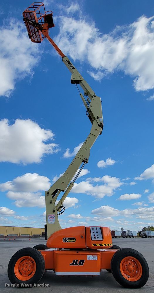 image for item KQ9102 1994 JLG 35 Electric  boom lift