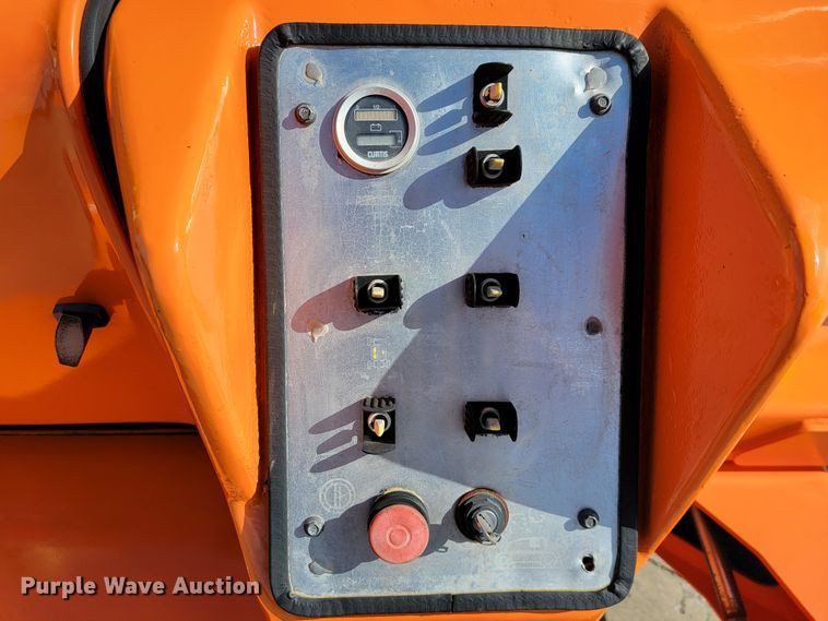 image for item KQ9102 1994 JLG 35 Electric  boom lift