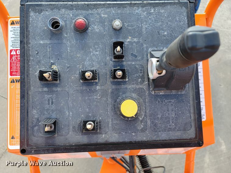 image for item KQ9102 1994 JLG 35 Electric  boom lift