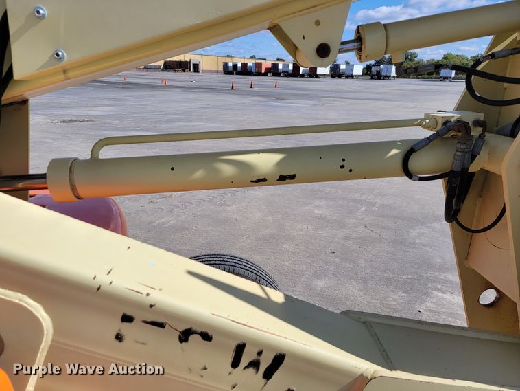 image for item KQ9102 1994 JLG 35 Electric  boom lift