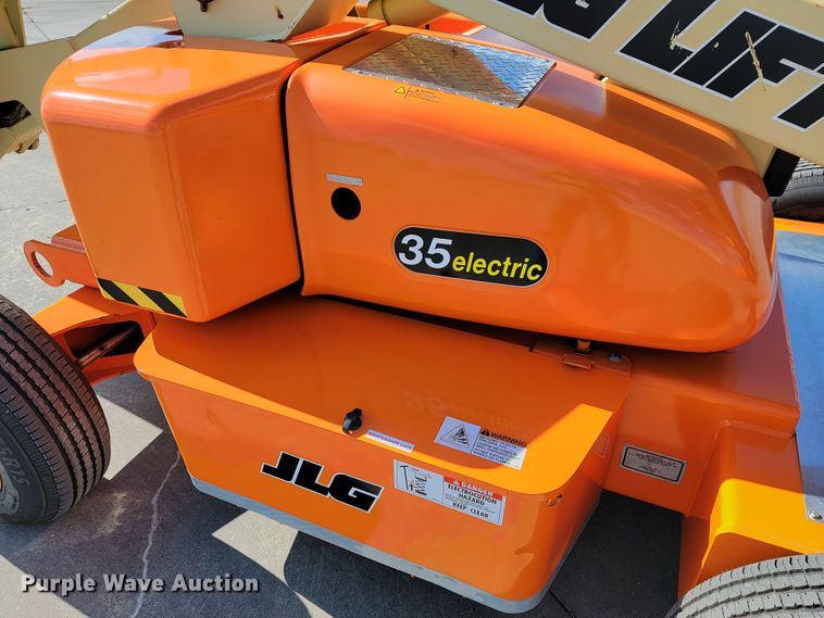 image for item KQ9102 1994 JLG 35 Electric  boom lift