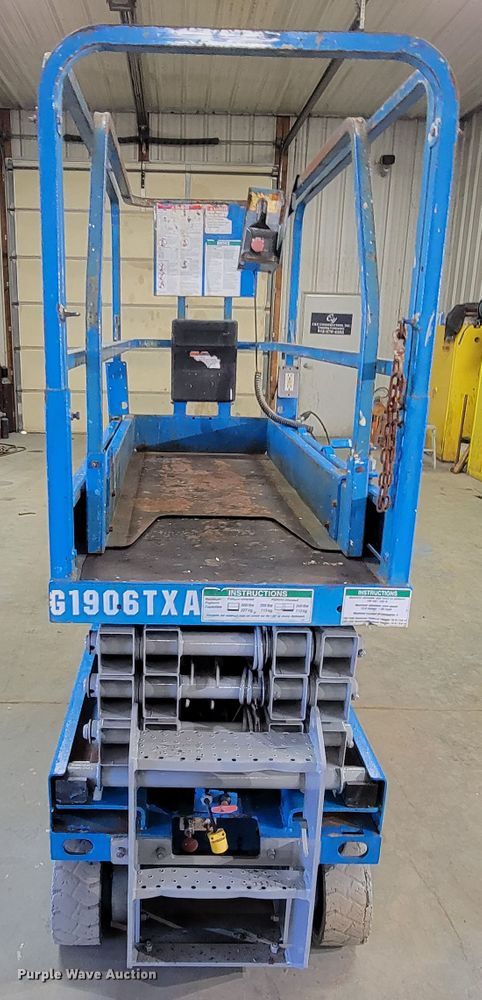 image for item KQ9104 Genie GS-1930  scissor lift