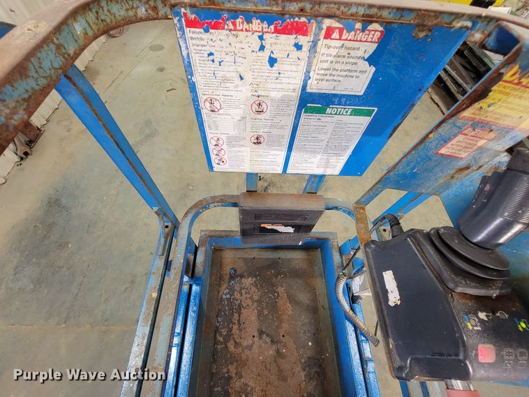 image for item KQ9104 Genie GS-1930  scissor lift