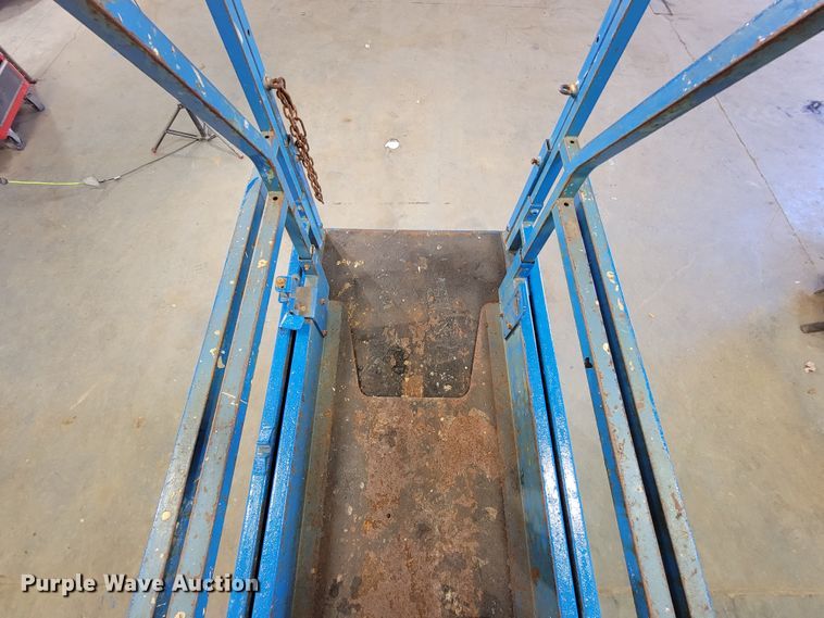 image for item KQ9104 Genie GS-1930  scissor lift