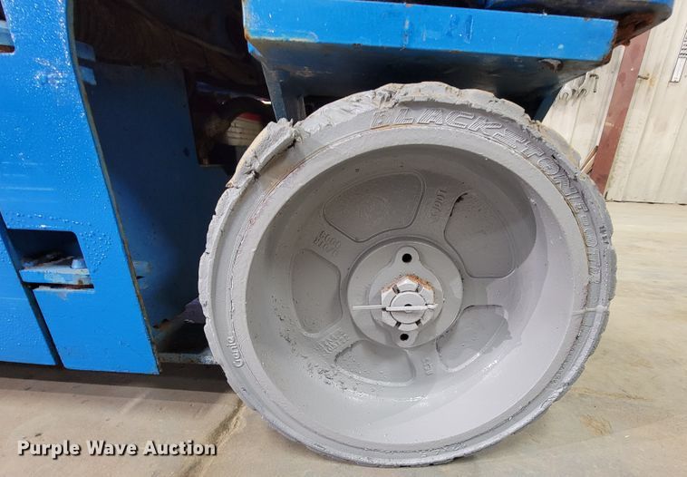 image for item KQ9104 Genie GS-1930  scissor lift