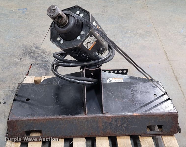 image for item KQ9105 Bobcat 300  skid steer auger