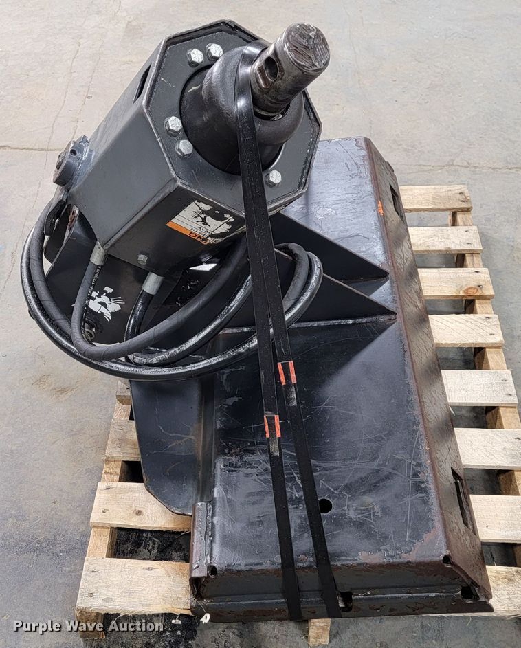 image for item KQ9105 Bobcat 300  skid steer auger