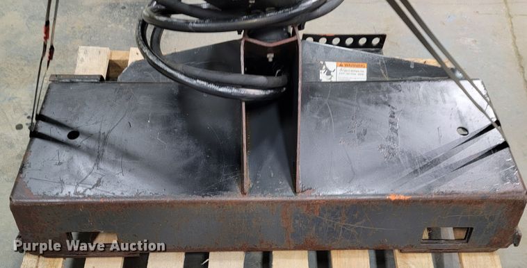 image for item KQ9105 Bobcat 300  skid steer auger