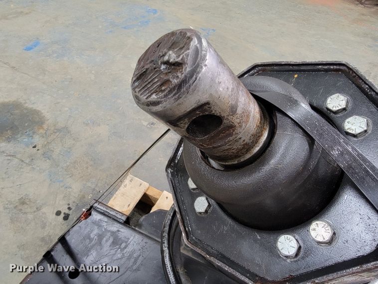 image for item KQ9105 Bobcat 300  skid steer auger