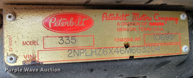 image for item KQ9112 2006 Peterbilt 335  utility / service truck